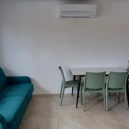 Apartment Art Adria *